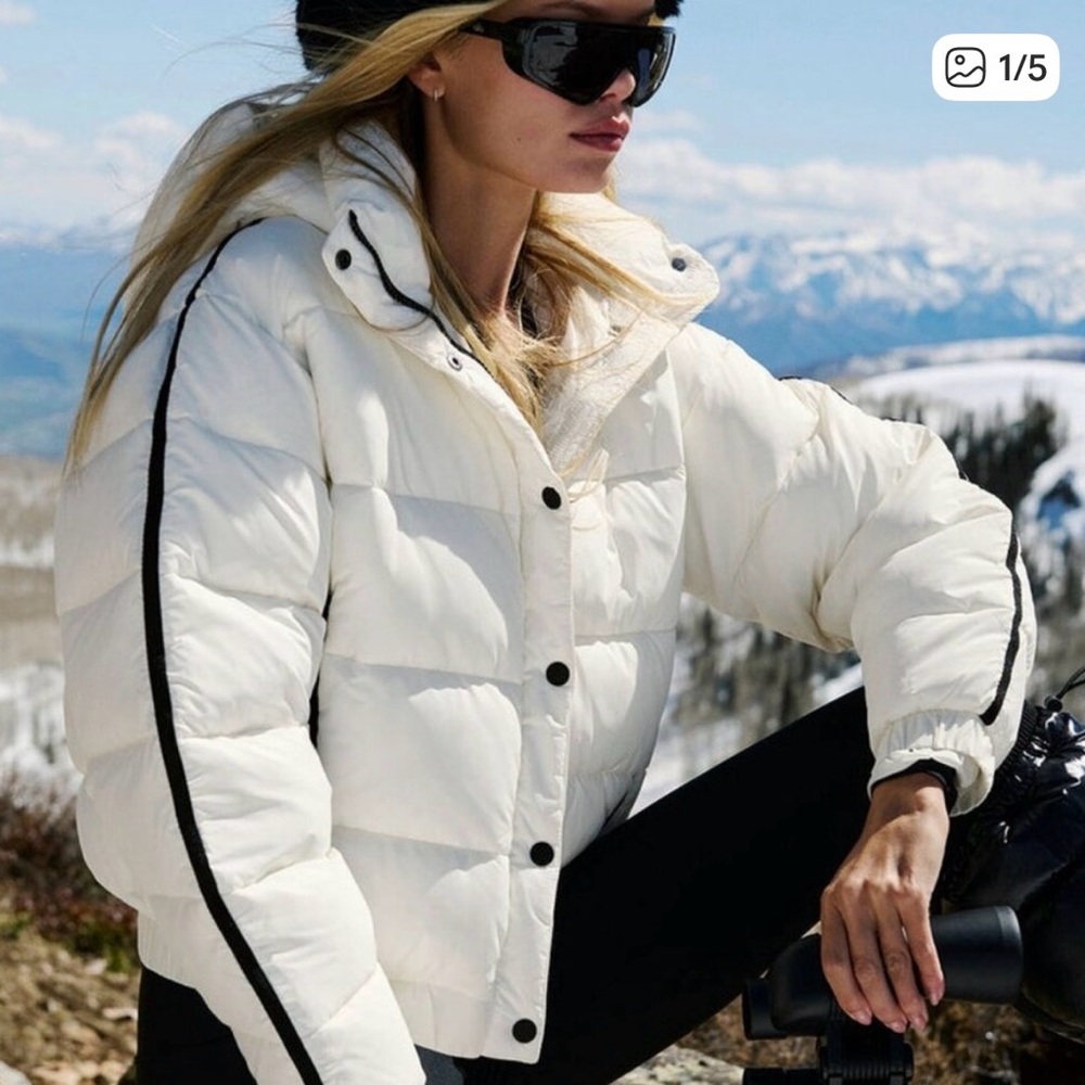 ALO Yoga White Puffer Jacket with Black Accents